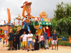 group pic 4 disneyland2 - june 2014